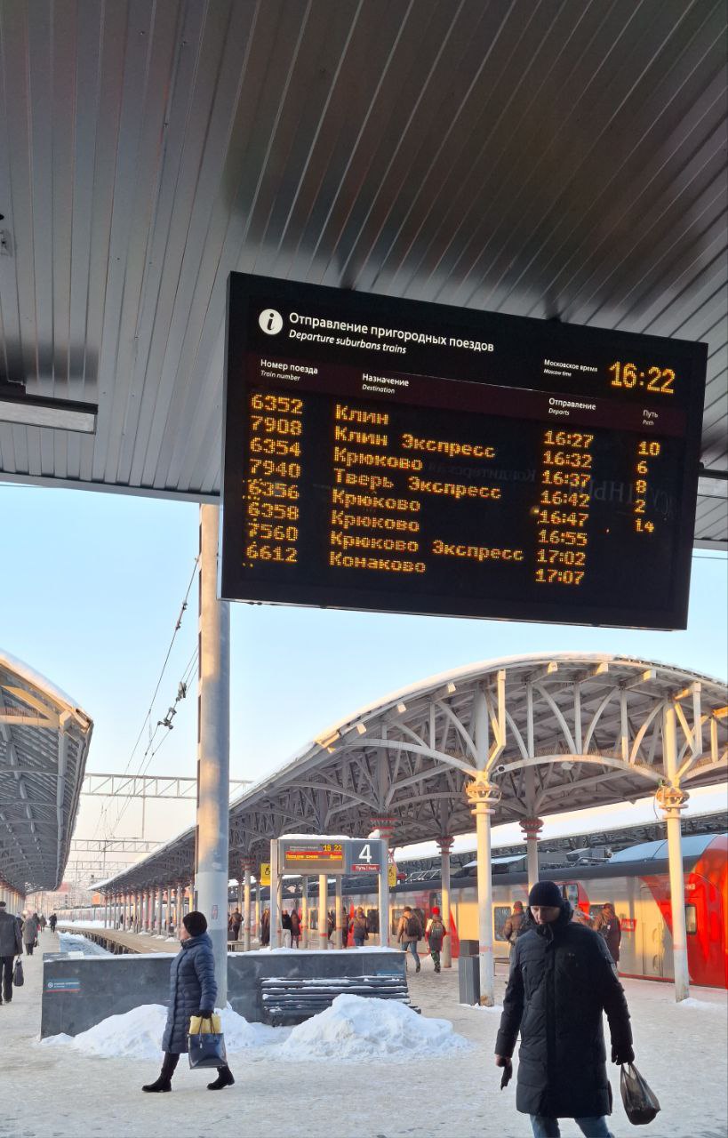 Слепой фотографировал вывески, но его приняли за инспектора image preview